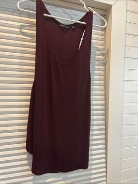 Asymmetrical Athleta Athletic Tank Top, Size XL - Purple/Merlot